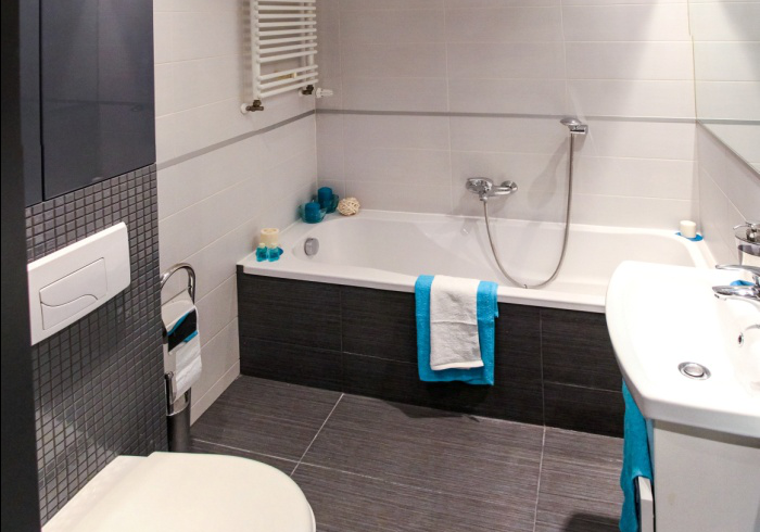 How to Remodel a Small Bathroom Space